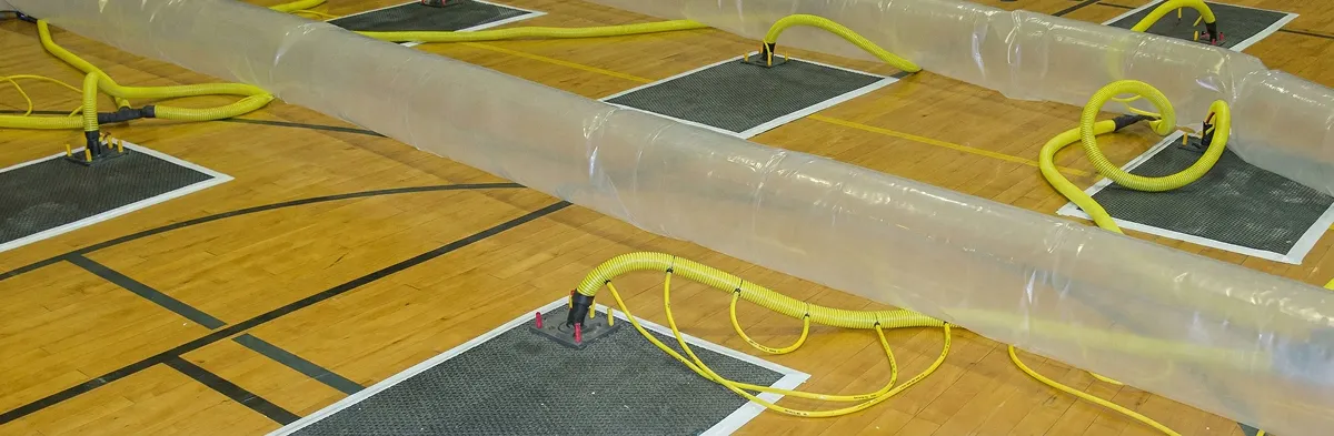 water clean up drying system set up to remove moisture and prevent further damage in San Francisco, CA